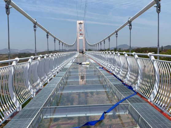 玻璃悬索桥安全性检测