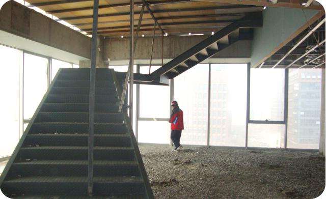 钢结构楼梯.jpg